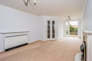 Lounge- click for photo gallery